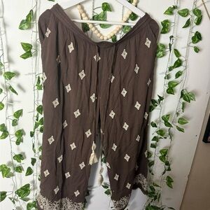 Sundance Brown Pants with Cream Embroidery